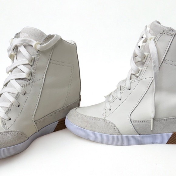 Sorel Women's Out N About Wedge Sneaker Size 9 - Picture 1 of 5